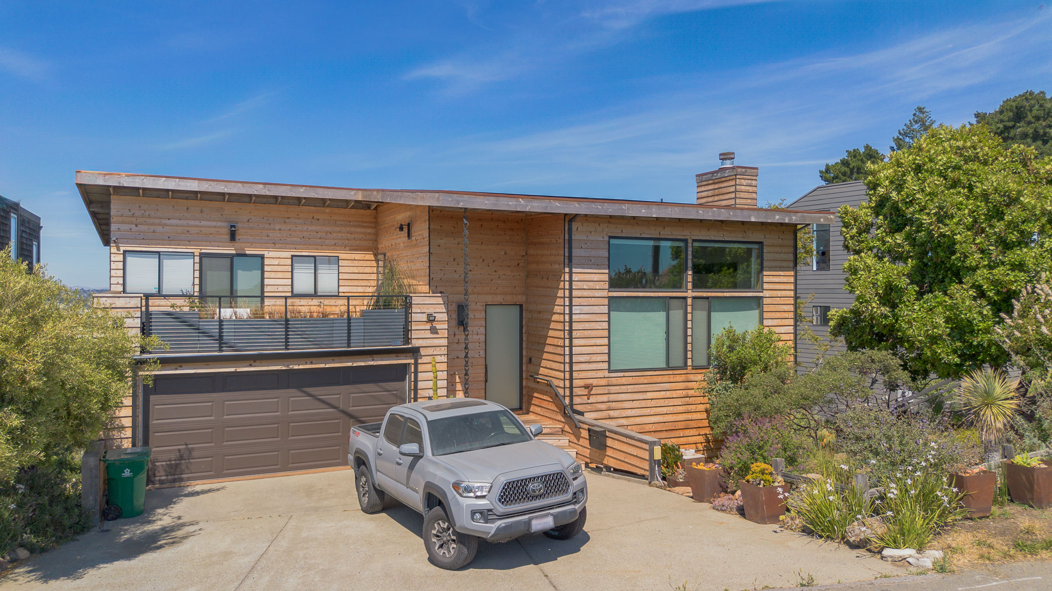 Innovative Siding Upgrade and Deck Railing Enhancement