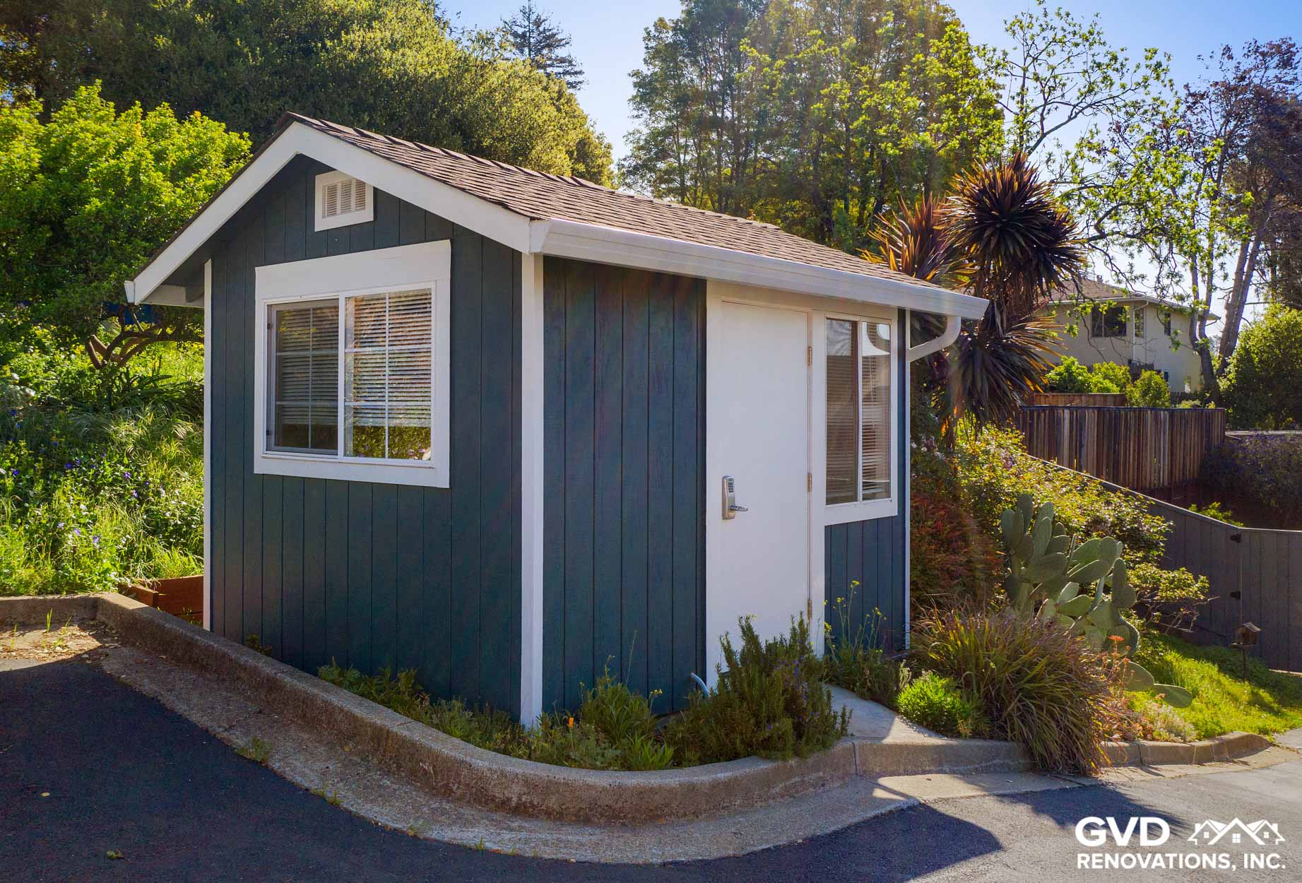 HardiePlank Lap Siding Upgrade & Window Replacement