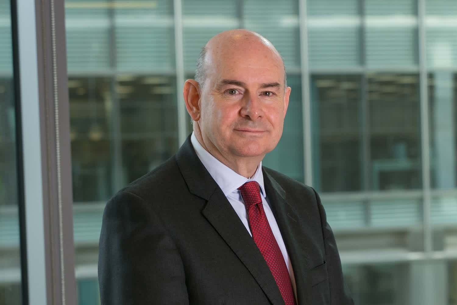 Headshot of Paul Taylor