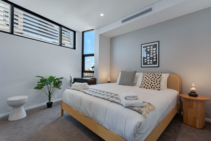Premium 2 Bedroom Picture 1 - 35 Atchison Street, Wollongong