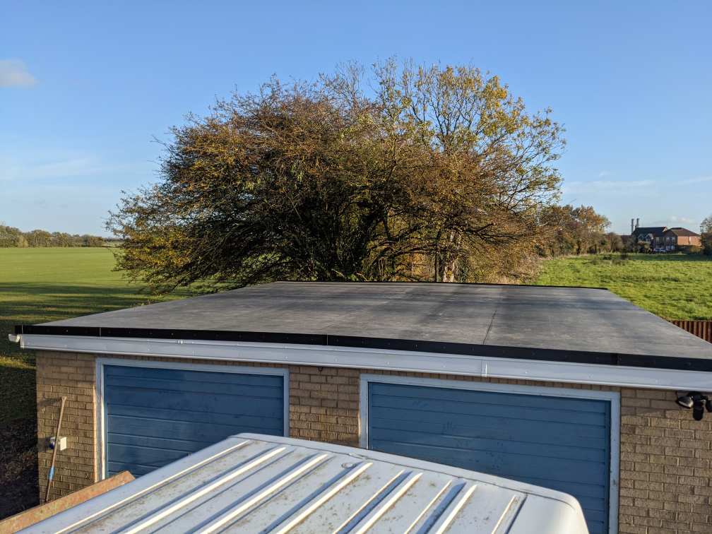 Pinchbeck double garage flat roof