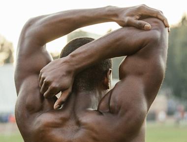 Biceps and Triceps Workout: Supersize Your Arms with a Barbell