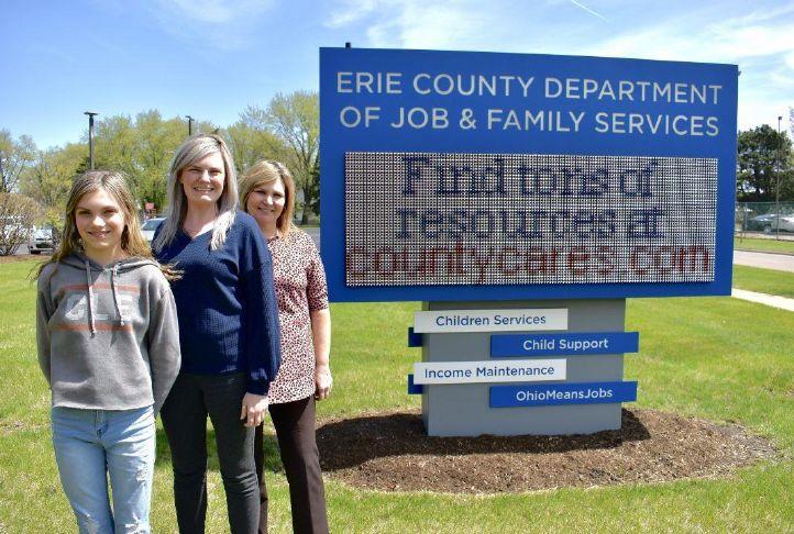 Reporter's Notebook: Family fond of workplace