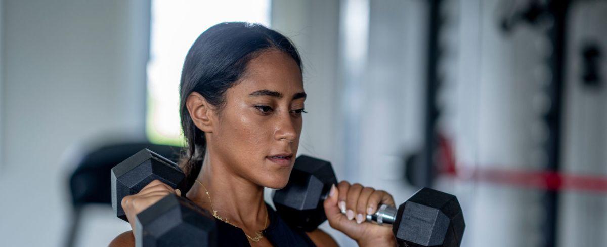 Build stronger shoulders and core stability with this seven-move workout