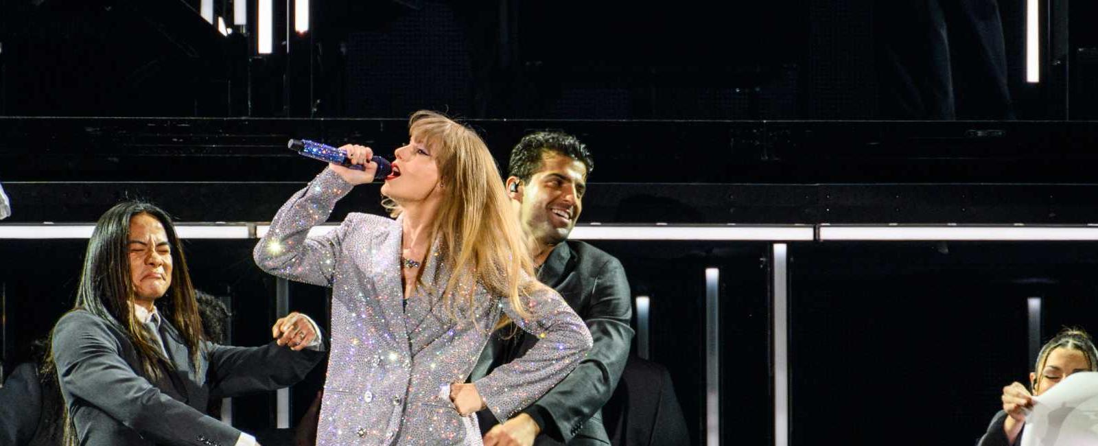 Taylor Swift helps Houston Humane Society double cat adoptions