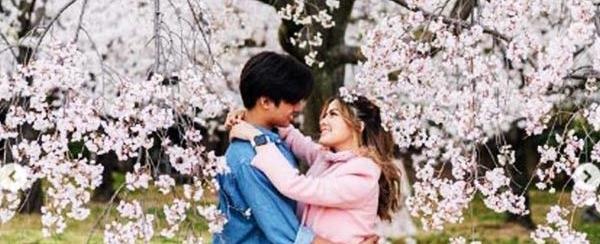 In photos: Celebrity couples enjoy Japan's cherry blossoms season