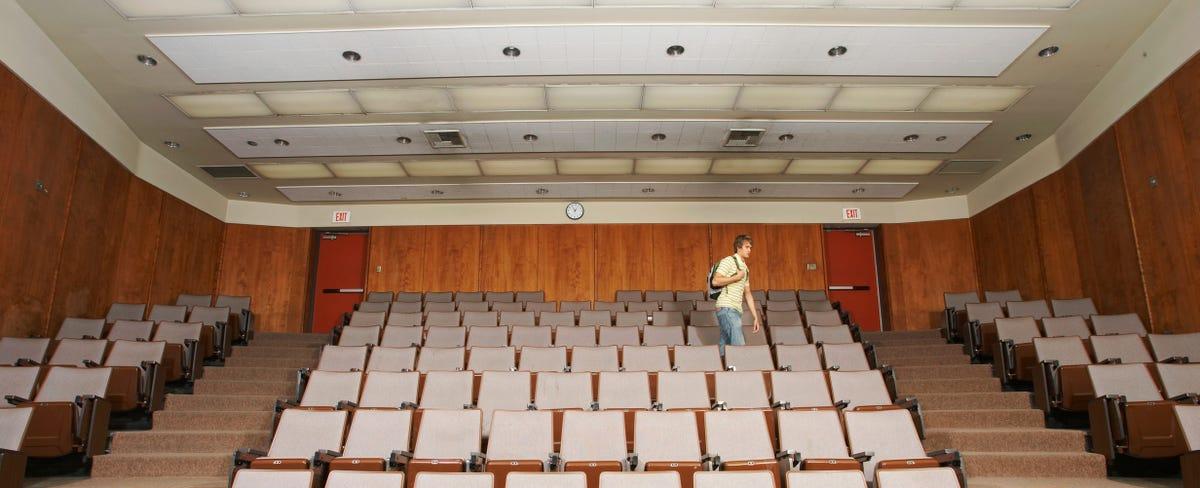 Why Americans Aren't Going to College Anymore: Student Debt, Job Market, Politics