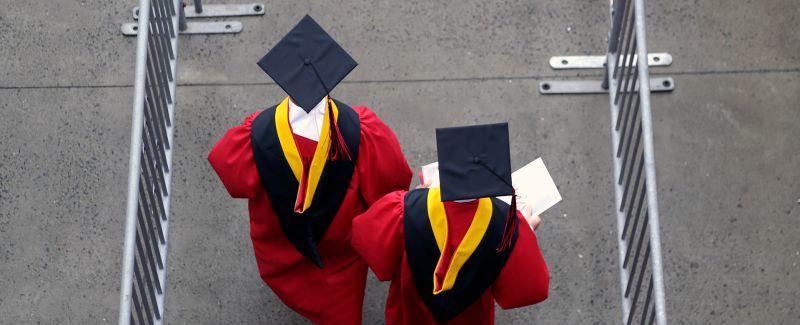 Student loan servicers cut customer service hours ahead of payment restart | CNN Politics