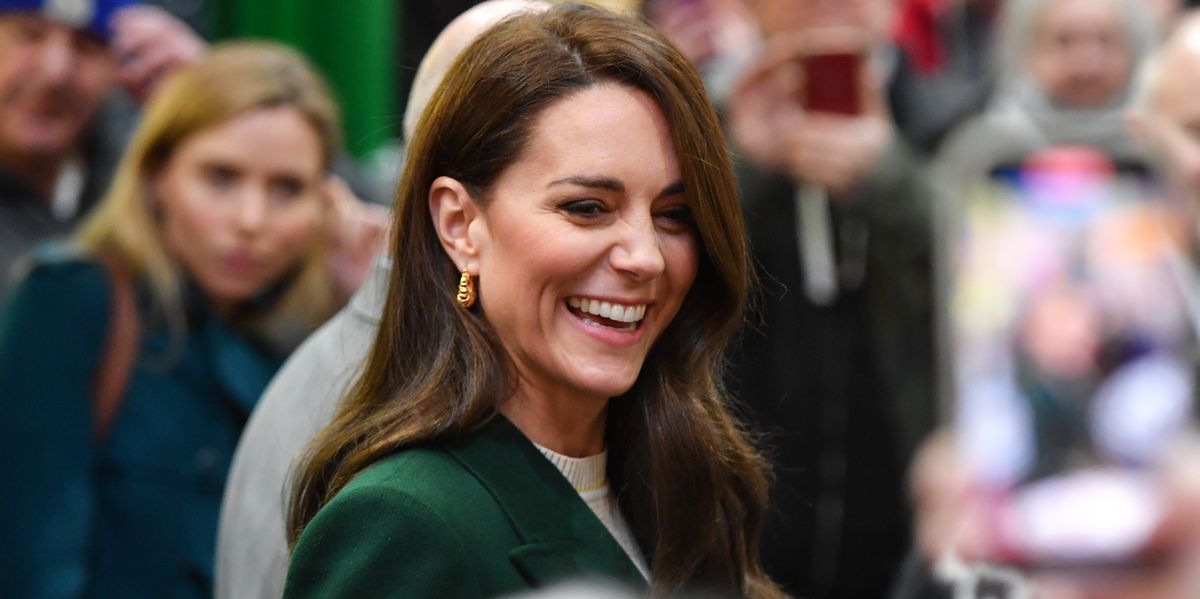Kate Middleton, la foto in cui balla e fa festa mai vista prima