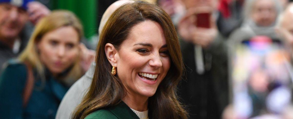 Kate Middleton, la foto in cui balla e fa festa mai vista prima