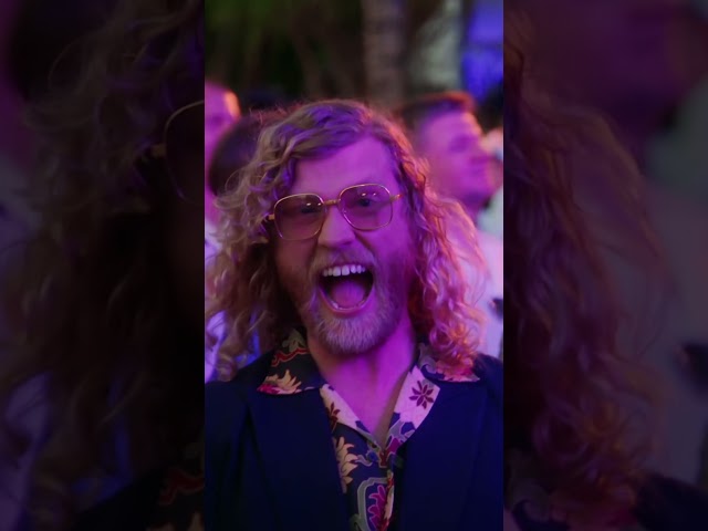 Matt Wilson covers "Speechless" while singing to his wife! #DisneyAulani - Stream #IDOL now on Hulu