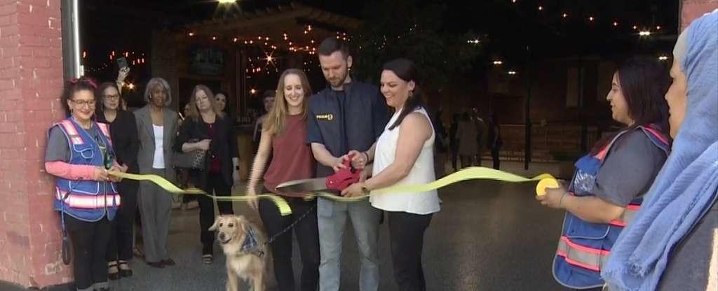 Park-9 Dog Bar welcomes dogs and dog owners at grand opening in Everett