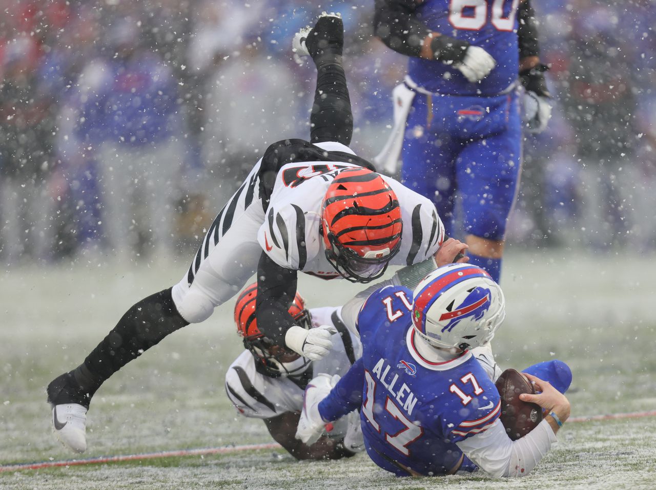 Joseph Ossai will miss Bengals’ voluntary workouts to rehab labrum injury