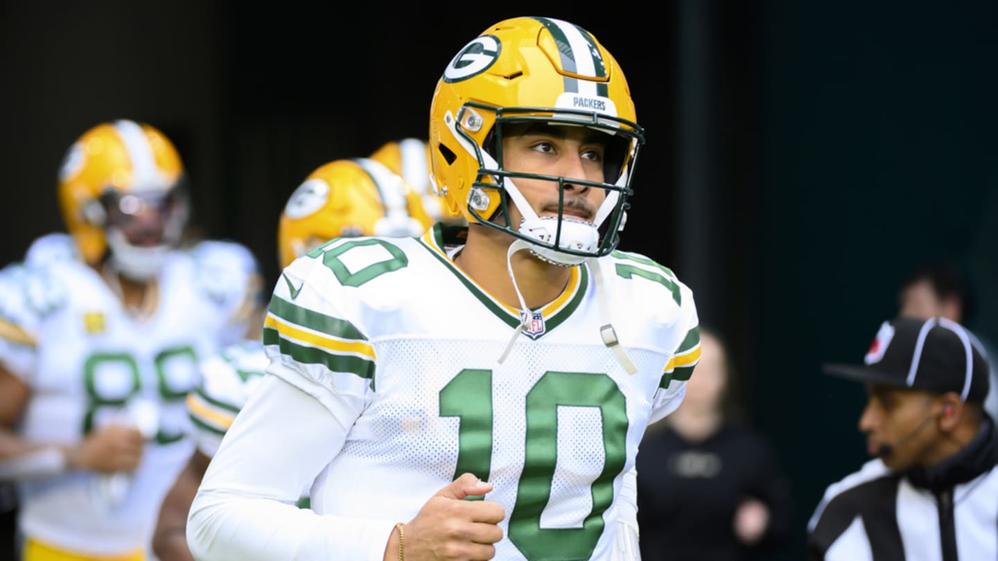 VIDEO: Jordan Love Arrives at Packers' Facility for Start of Voluntary Workouts