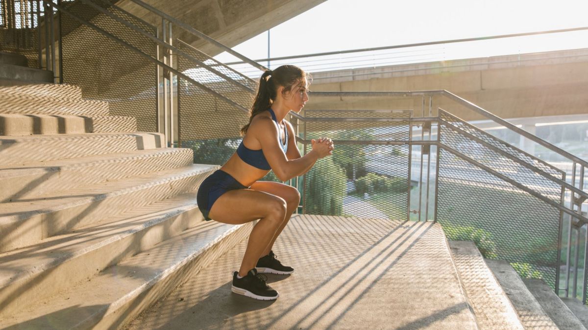 It only takes 20 minutes to build strength and burn calories without weights using this five-move workout