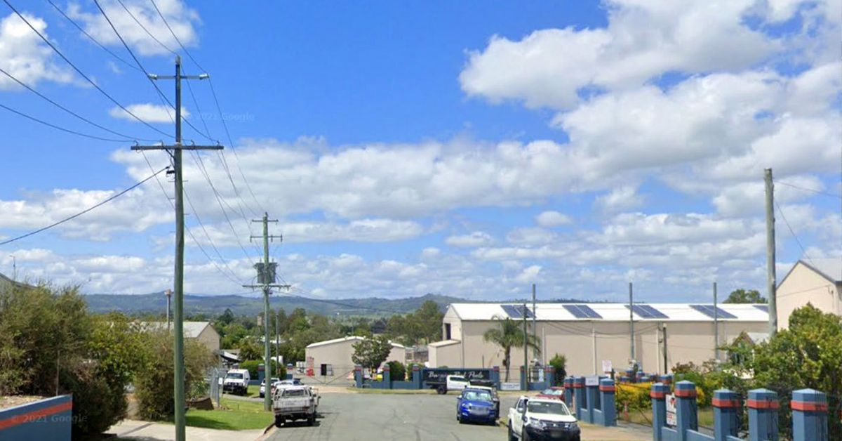 Queensland man dies in workplace incident after being crushed by 'large fibreglass object'