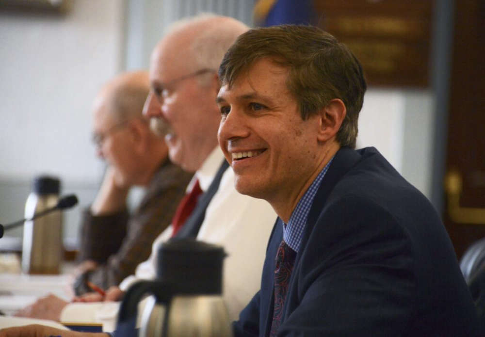 Alaska legislators prepare to talk taxes after grim new oil revenue forecast