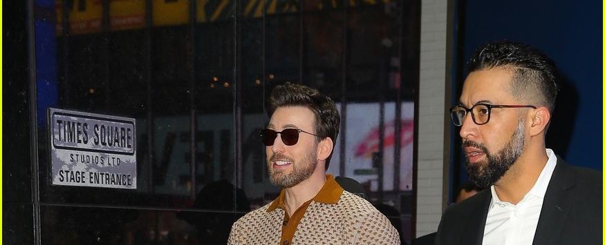 Chris Evans Likes Being The One Being Saved in New Movie 'Ghosted': Photo 4921127