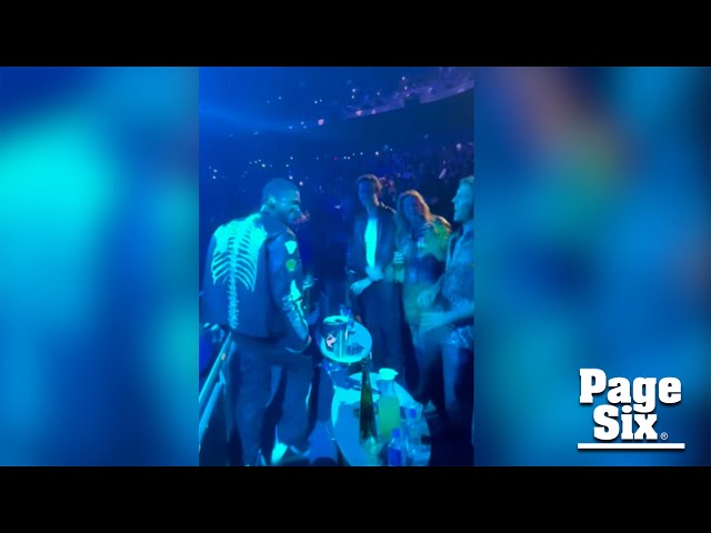 Kim Kardashian gets serenaded by Usher in Vegas after failed birthday trip 