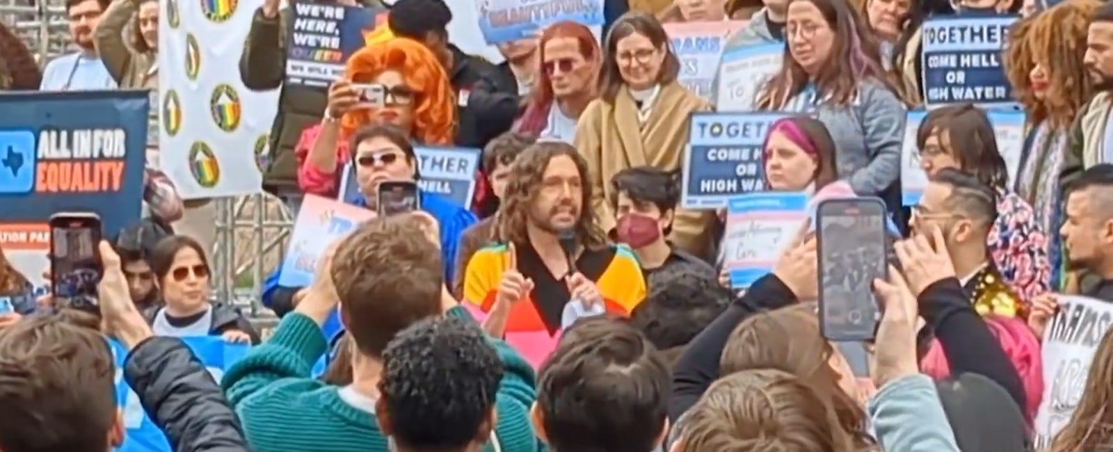 'Queer Eye' star Jonathan Van Ness rallies against anti-LGBTQ bills