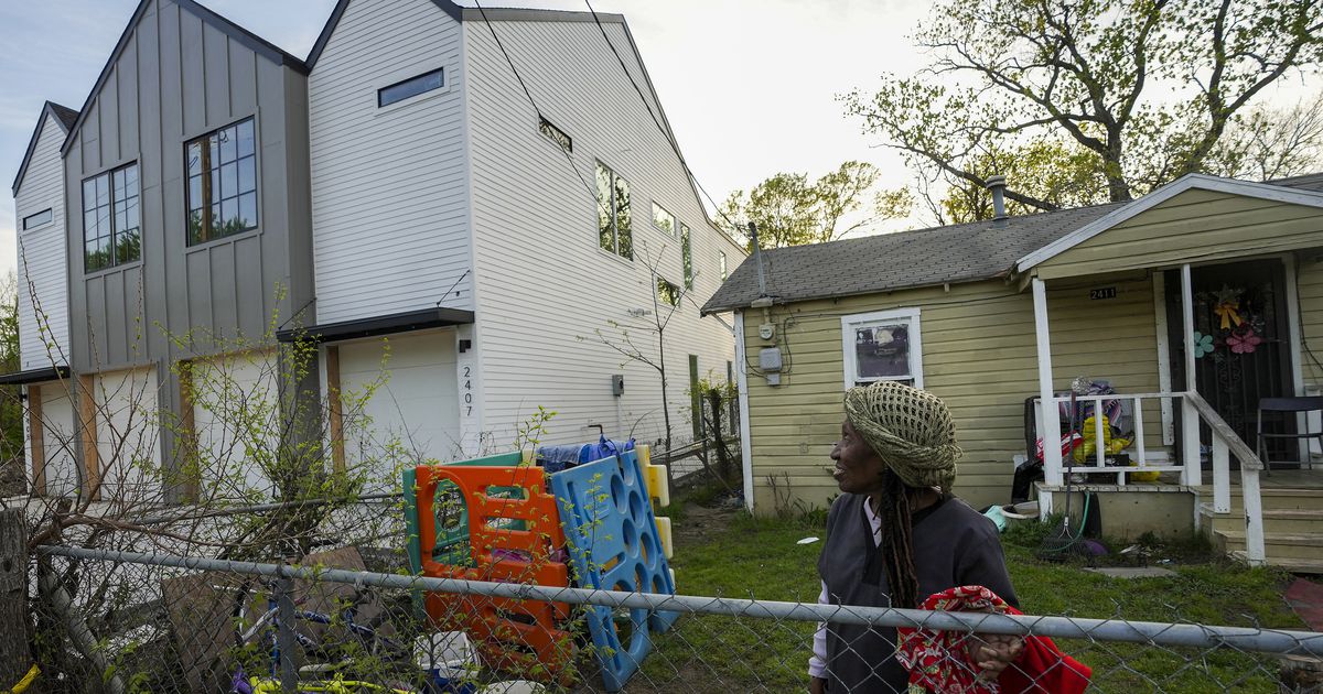 ‘Hostile takeover’: West Dallas homeowners battle new developments, rising taxes