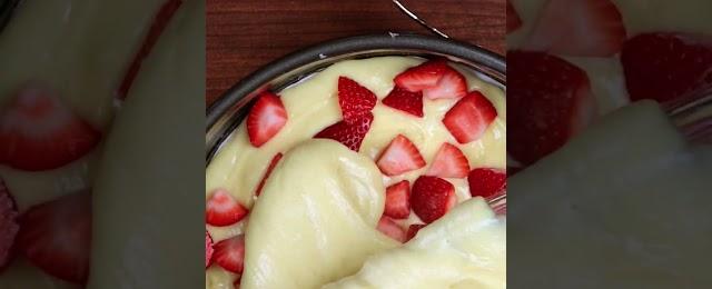 Scrumptious Strawberry Cake in a Snap - The Ultimate Quick and Easy Recipe!  #shorts