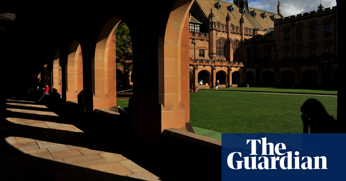 ‘It’s obscene’: ATO still chasing $2bn in student debt from controversial 1990s loan scheme