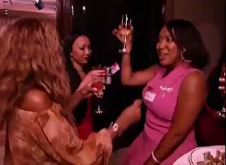 #LoveIsBlindLIVE #LoveIsBlind4 Hulu, HBOMax, Blockbuster & Bravo watching Netflix self destruct tonight: