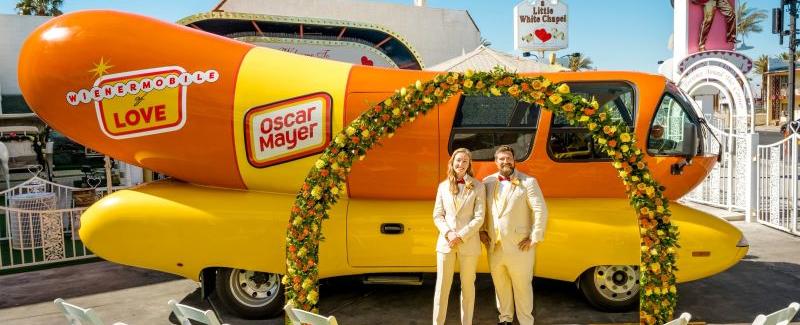 Hot dog diehards can now get married in the Oscar Mayer Wienermobile