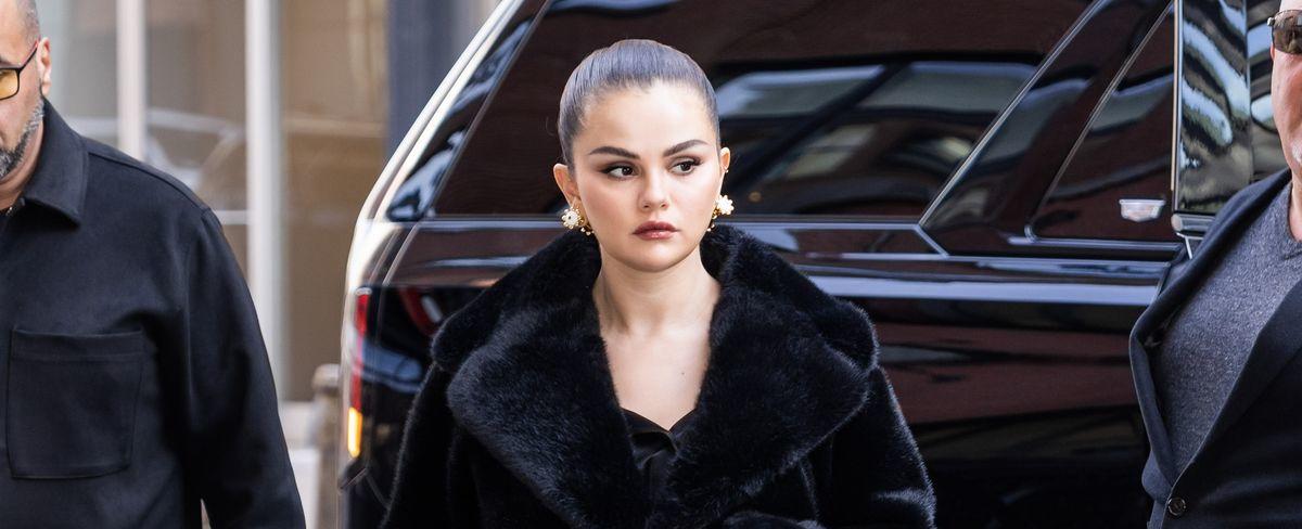 Selena Gomez Wears Glam All-Black Look for Her Rare Beauty Event