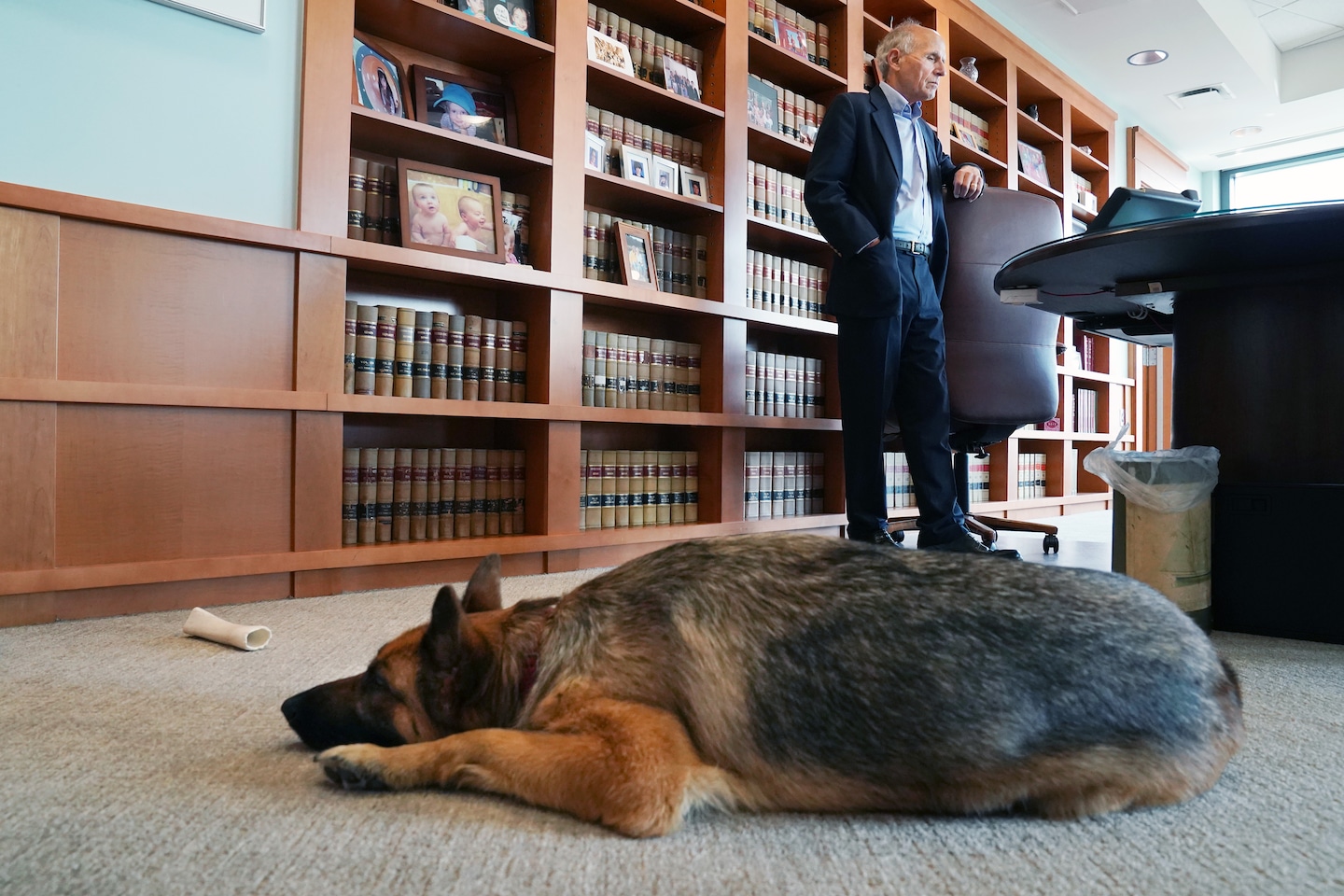 Blind people say ride share drivers discriminate, refuse to take guide dogs