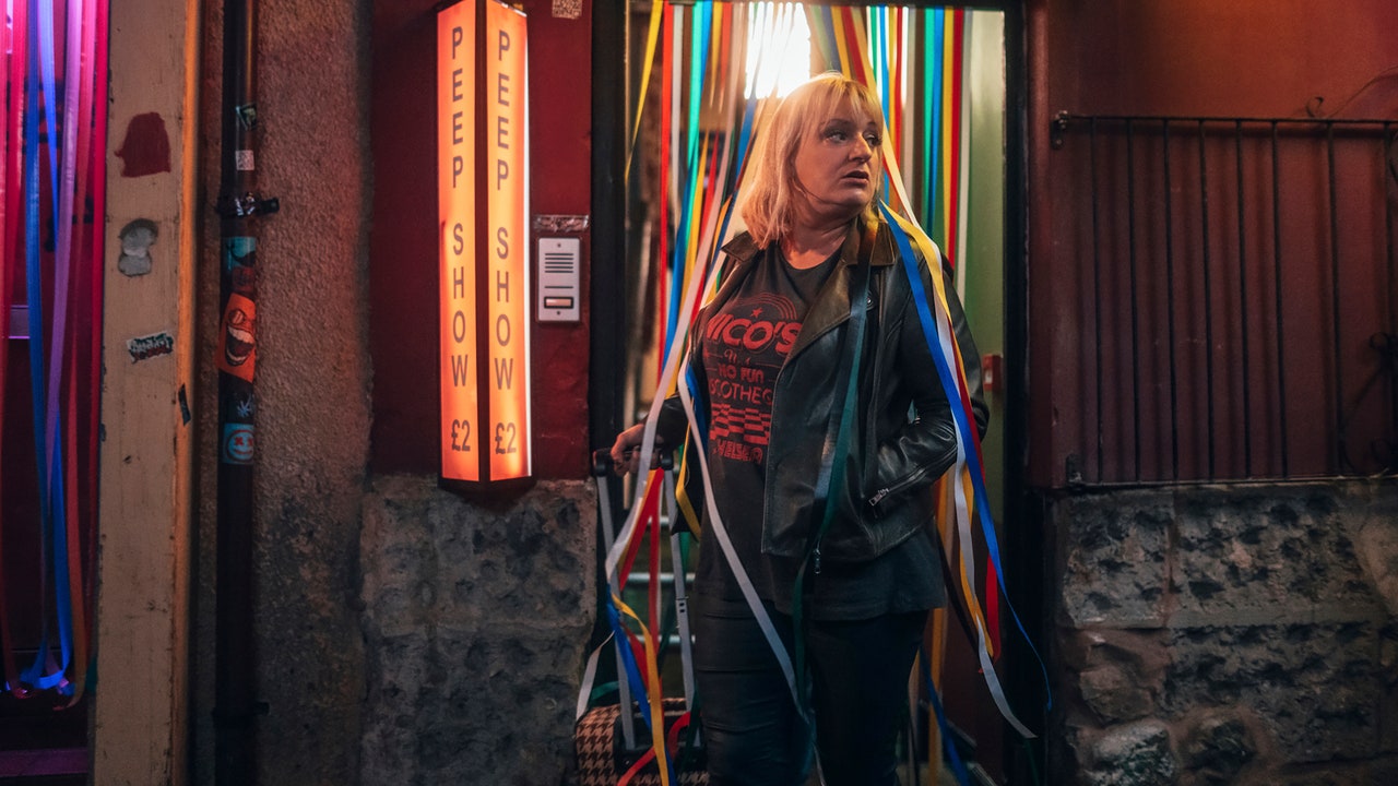 Dysfunction Done Right in HBO’s “Rain Dogs”