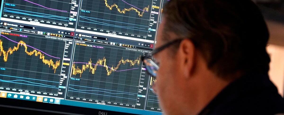 Personal Finance: Stocks Beat Cash Even If You Could Time a Recession