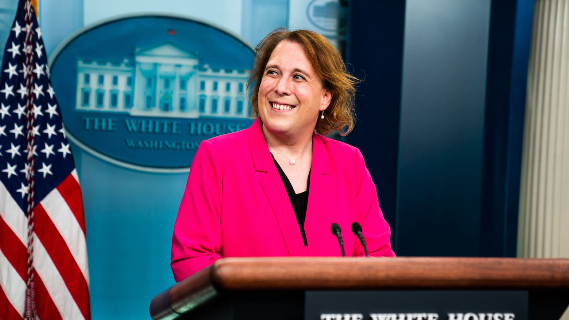 'Jeopardy' champ Amy Schneider's best career advice