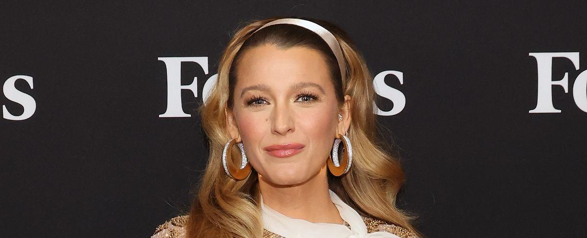 Blake Lively Shares Post-Baby Bikini Pics From Beach Vacay With Ryan Reynolds