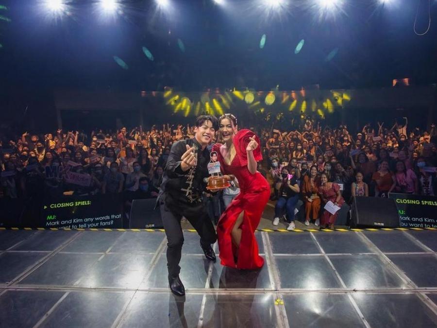 Thai celebrity couple Mark Prin and Kimberley Woltemas bring kilig to Pinoy fans in first Manila fan meet