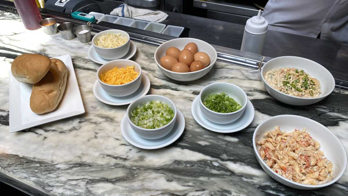 New Orleans Jazz Fest make your own crawfish bread recipe