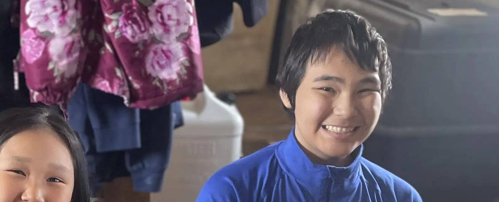Pet arrives home, dog-tired, after Alaskan sea-ice odyssey
