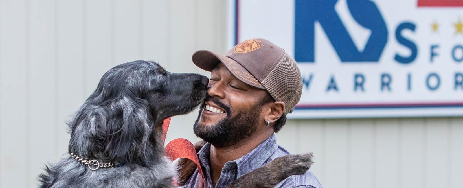 How service dogs can help Veterans with PTSD  - VA News