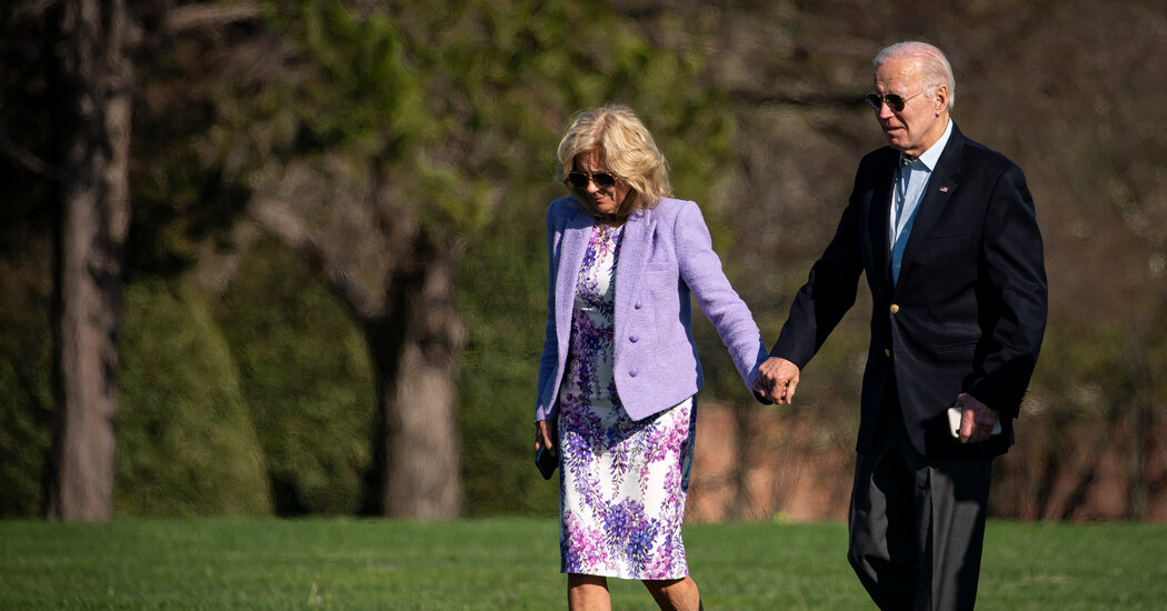 Bidens Reported Earning $580,000 and Paid $170,000 in Taxes in 2022