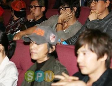 Reaction Of Korean Celebrity Couples When They Meet After Breaking Up? Part 2. - LOVEKPOP95