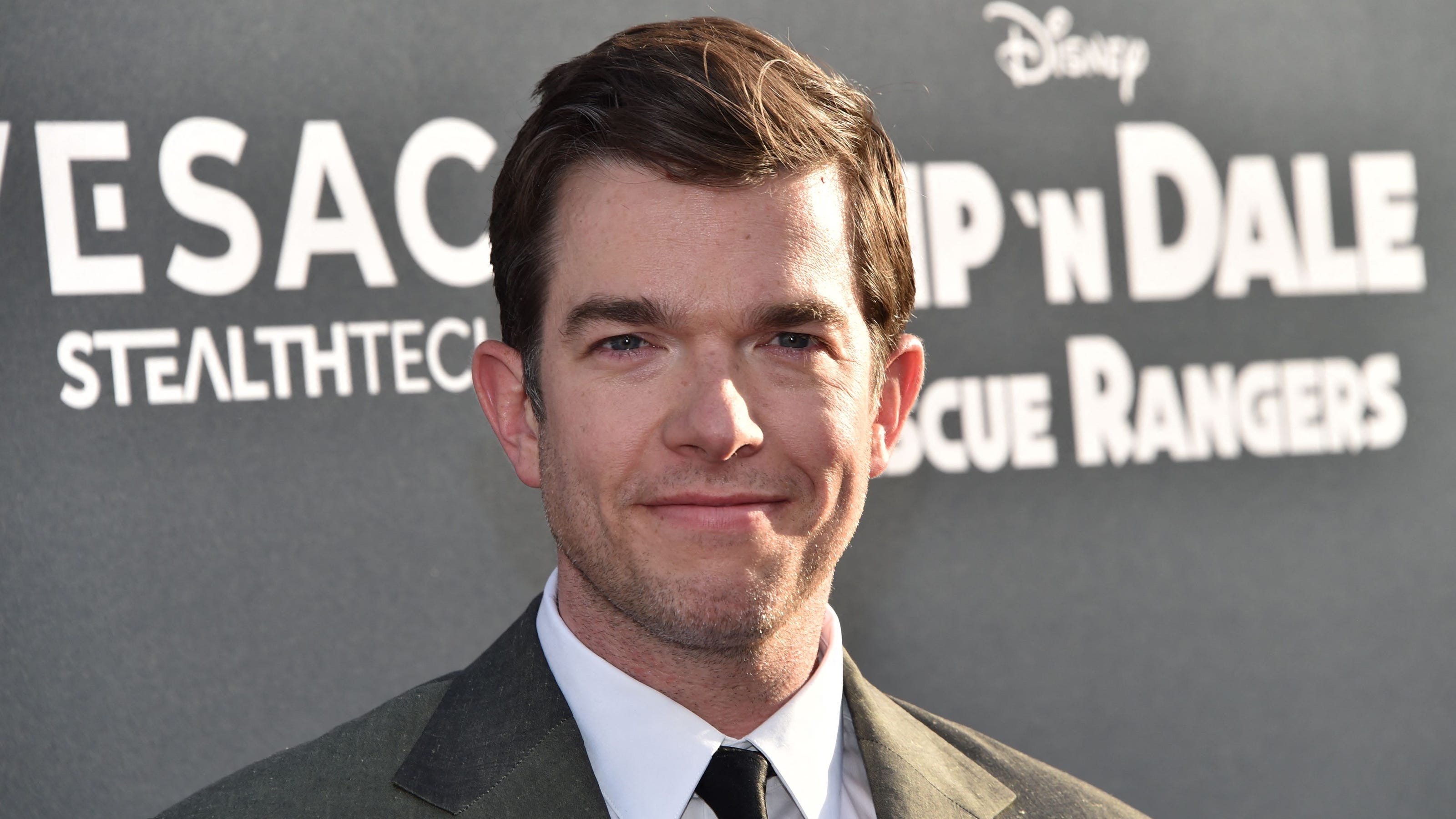 John Mulaney, Anna Marie Tendler mourn their French bulldog Petunia
