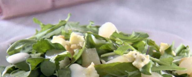 Pear Salad with Gorgonzola Dressing