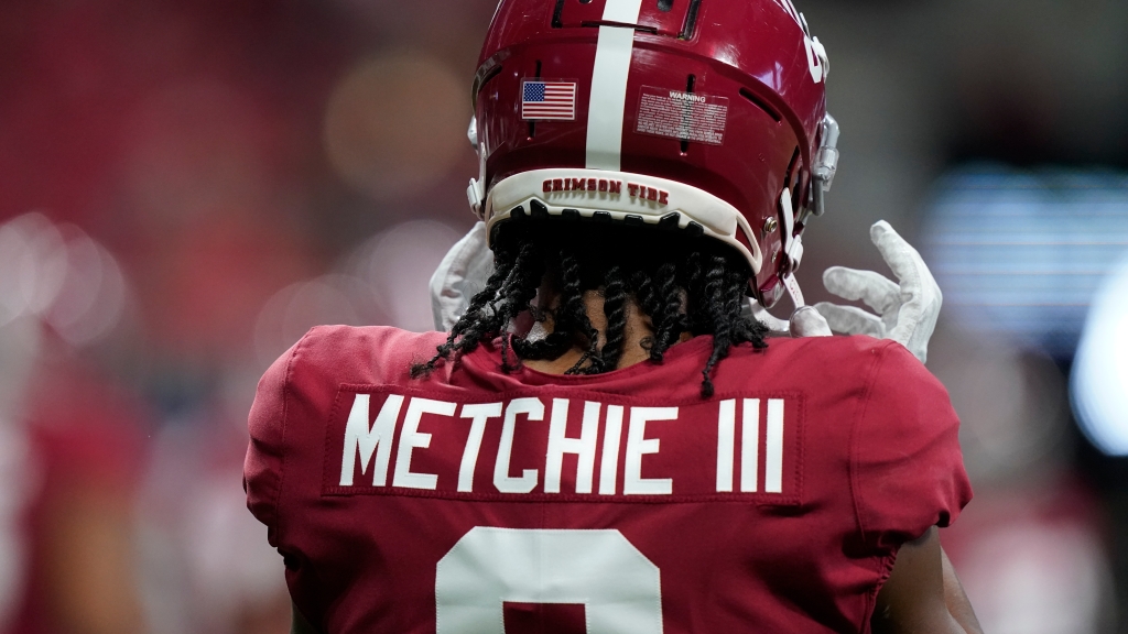 Texans’ John Metchie returns to NFL workouts after bout with leukemia