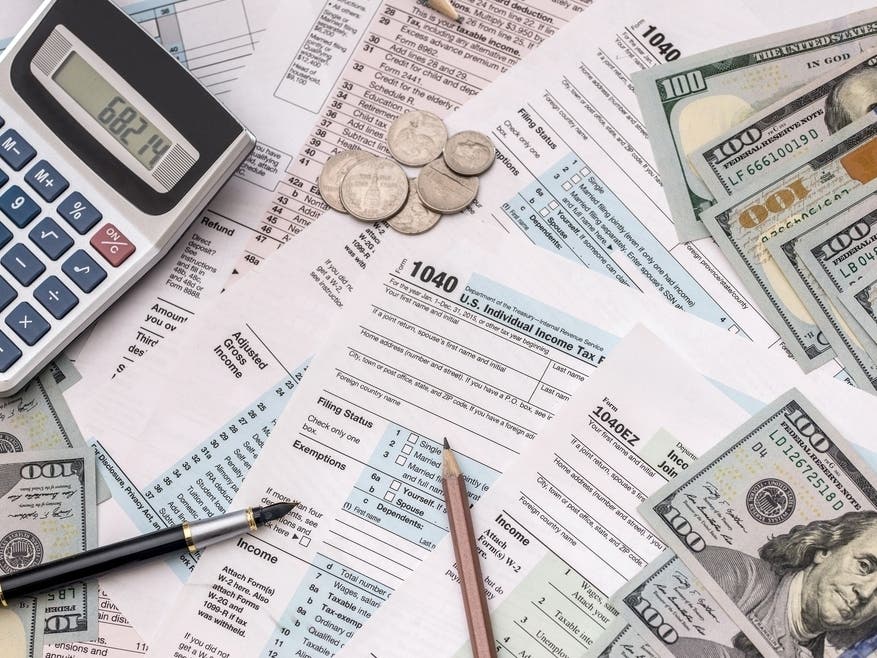 What To Know In VA As Deadline To File 2022 Income Tax Returns Nears