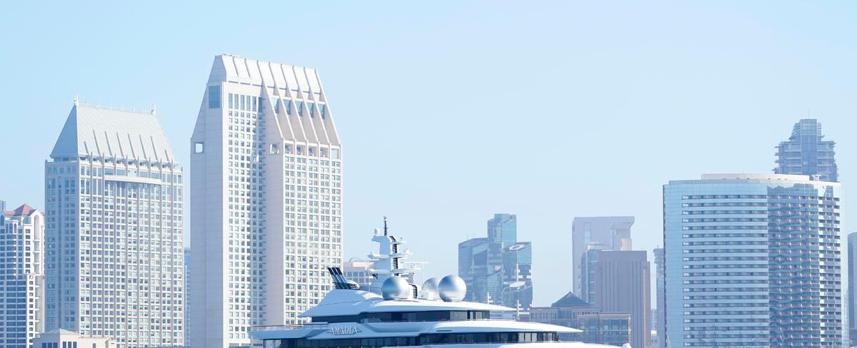 Taxes 2023: Democratic senators call for crackdown on wealthy tax dodgers