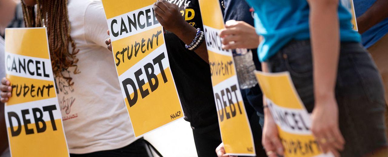 Student loan ‘train wreck’: As payments return, servicers will have less staff