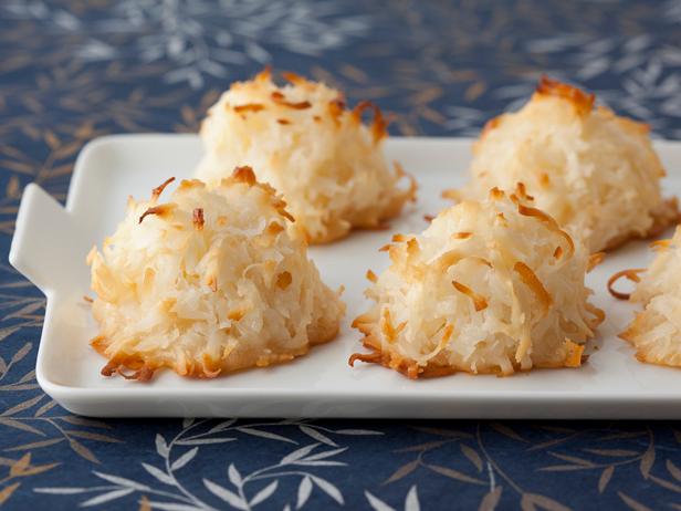 16 Best Coconut Macaroon Recipes & Ideas