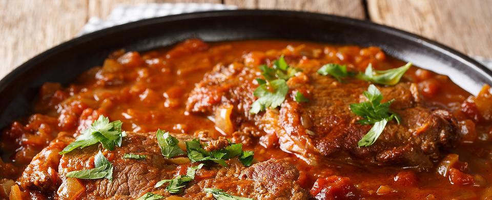 Timeless 6-Ingredient Swiss Steak Recipe Is a Winner Budget Dinner | Slow Cooker