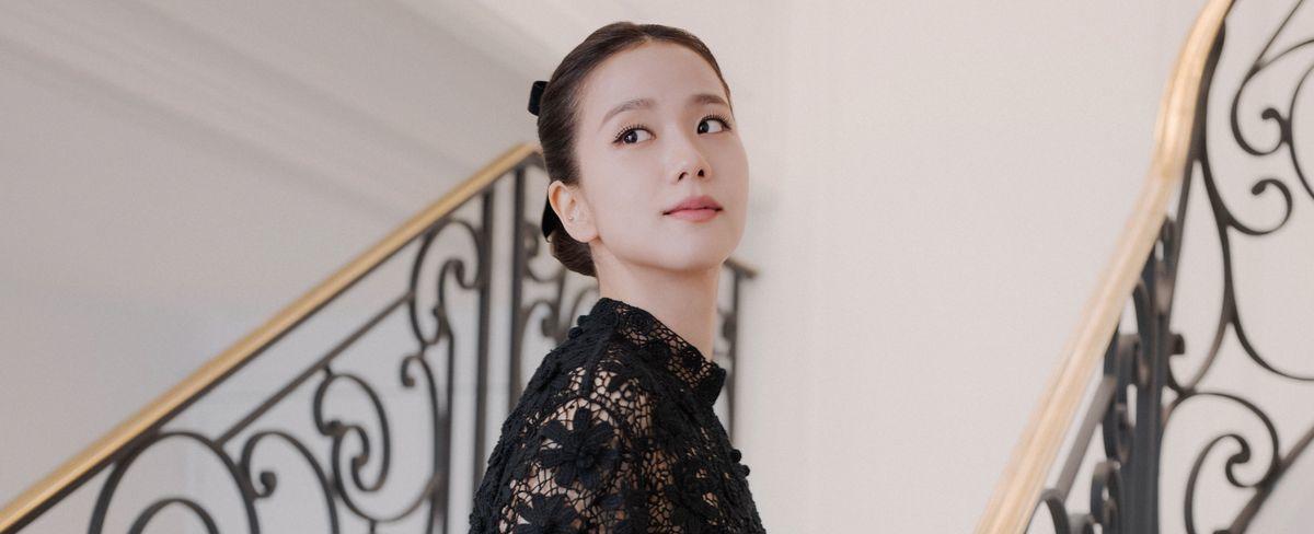 See Blackpink's Jisoo Video Diary for Dior's Winter 2023-2024 Show